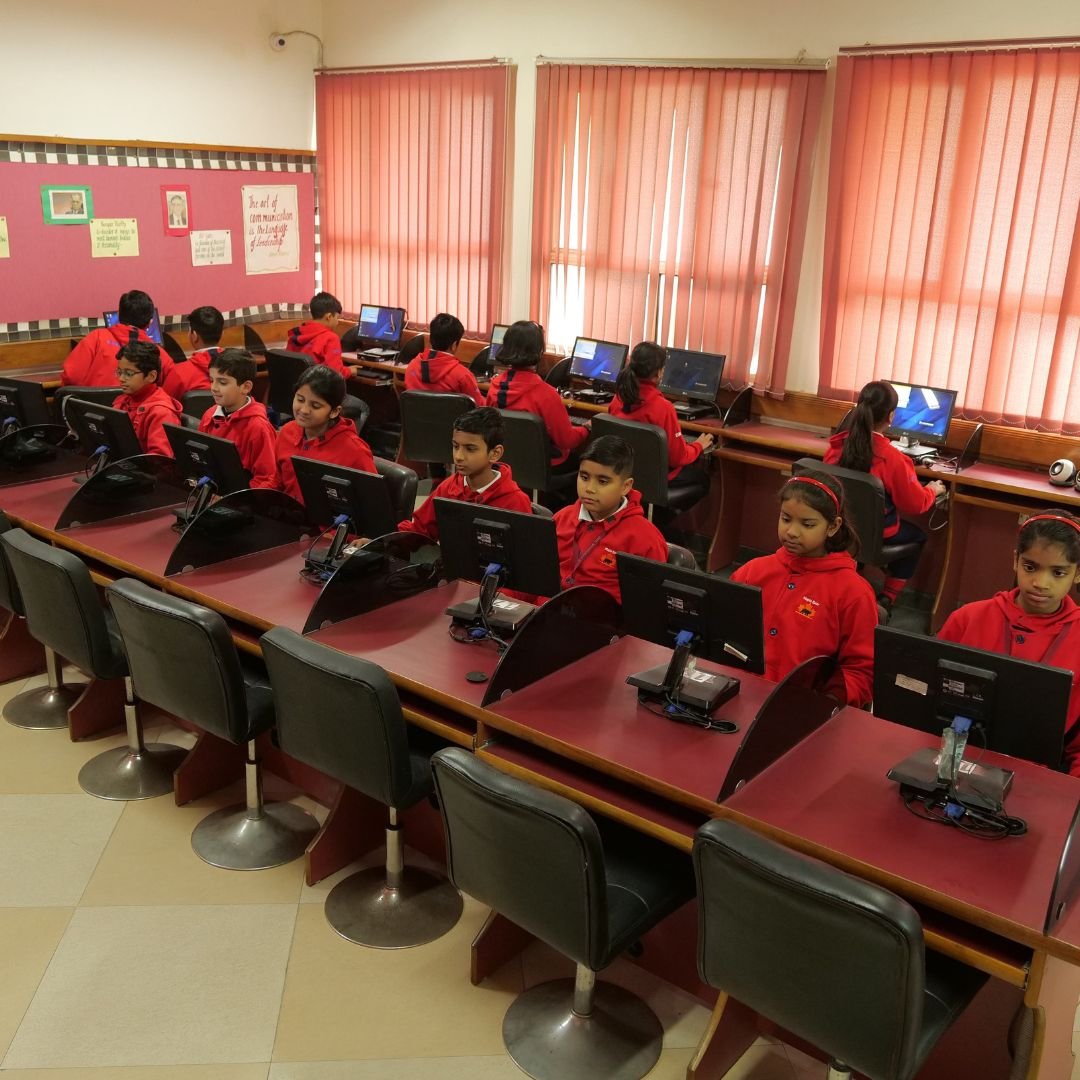 IT Lab Facilities Dayawati Modi Academy