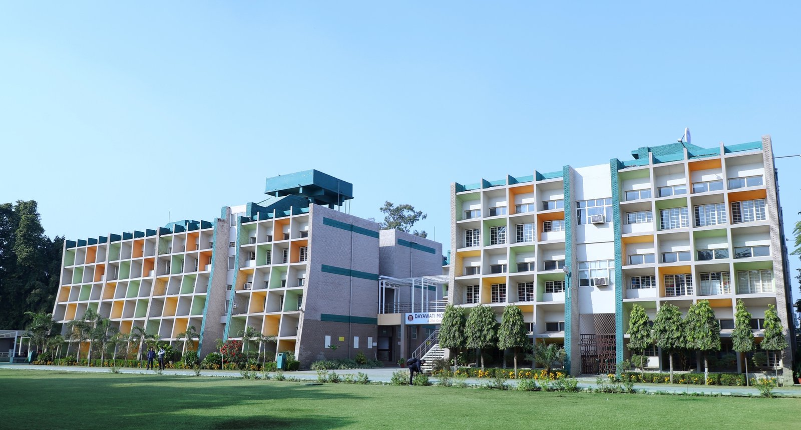 top school in meerut